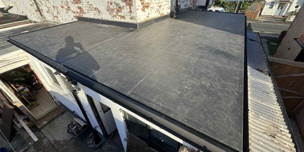 EPDM Rubber Roof Prestatyn North Wales (9)